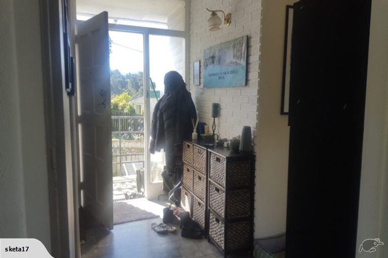 Photo of property in 26-26a Amundsen Grove, Stokes Valley, Lower Hutt, 5019