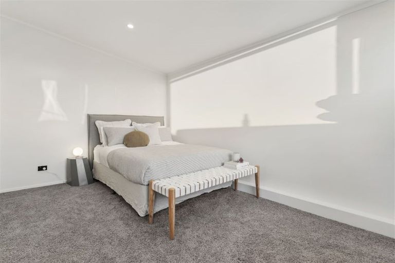 Photo of property in 1/126 Rangatira Road, Beach Haven, Auckland, 0626