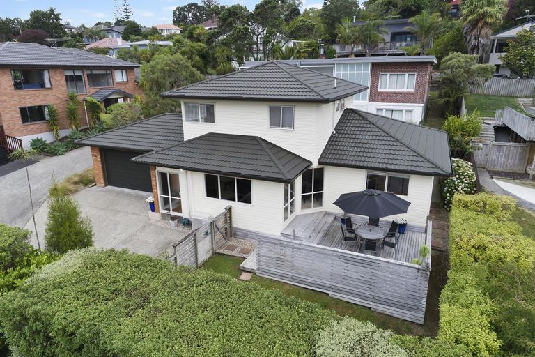 Photo of property in 30d Derwent Crescent, Titirangi, Auckland, 0604
