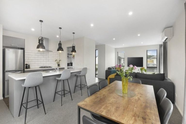 Photo of property in 11 Pajet Street, Marshland, Christchurch, 8083