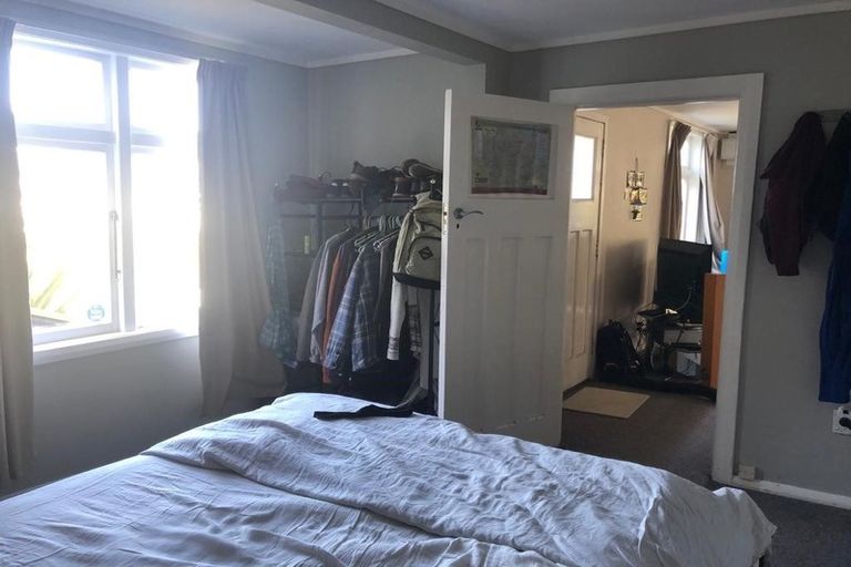 Photo of property in 2/44 Ribble Street, Island Bay, Wellington, 6023