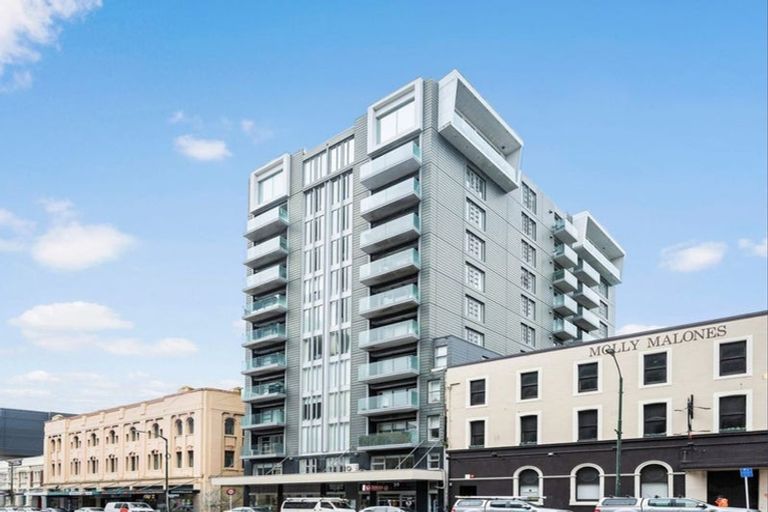 Photo of property in Bellagio Apartments, 6d/39 Taranaki Street, Te Aro, Wellington, 6011