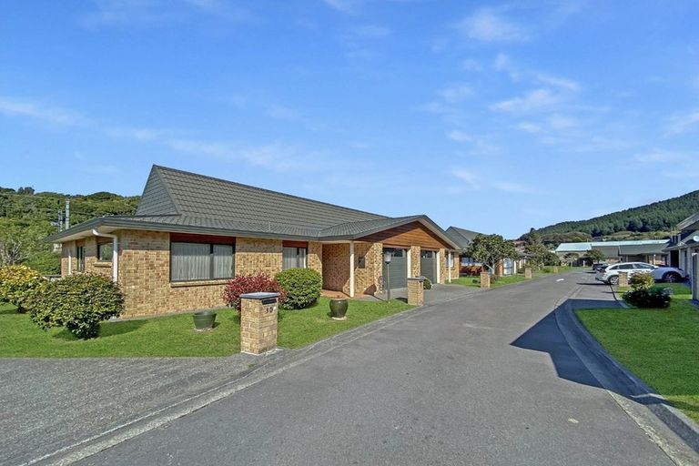 Photo of property in Redwood Village, 31/42 Main Road, Tawa, Wellington, 5028