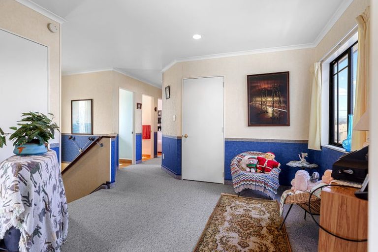 Photo of property in 83 Simpson Road, Papamoa Beach, Papamoa, 3118