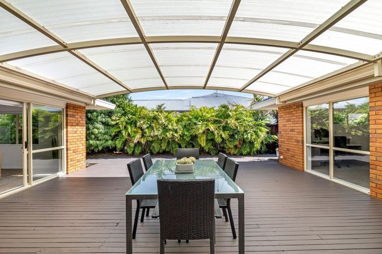 Photo of property in 6 Madeira Close, Papamoa Beach, Papamoa, 3118