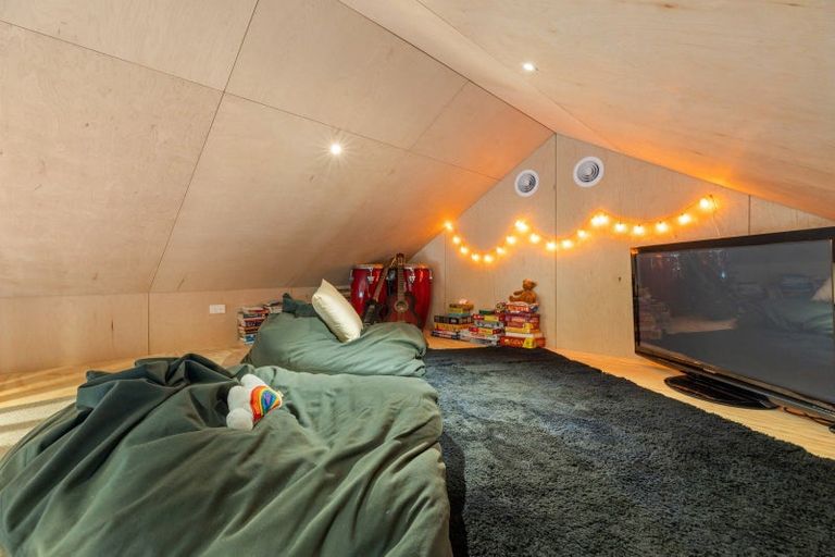 Photo of property in 3 Doug Ledgerwood Drive, Wanaka, 9305