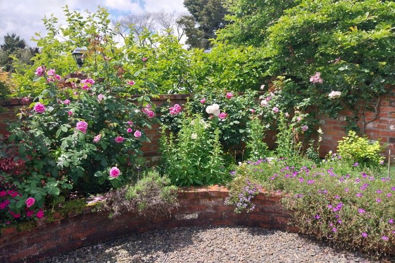 Photo of property in 23 Lee Road, Burbush, Hamilton, 3289