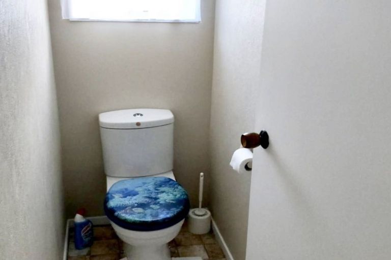 Photo of property in 1/6 Penion Drive, Flat Bush, Auckland, 2023