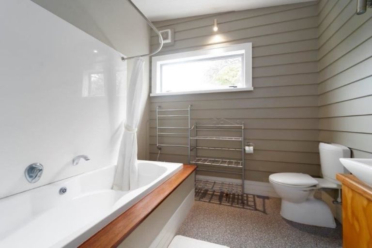 Photo of property in 56 New York Street, Martinborough, 5711