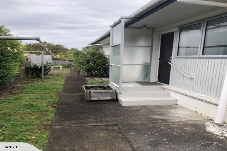 Photo of property in 2/4 Wellesley Road, Mangere Bridge, Auckland, 2022