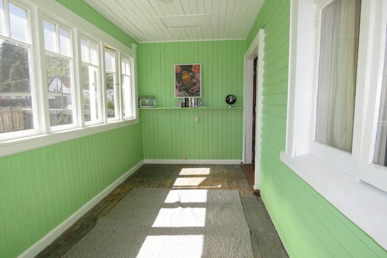 Photo of property in 49 Shiel Street, Reefton, 7830