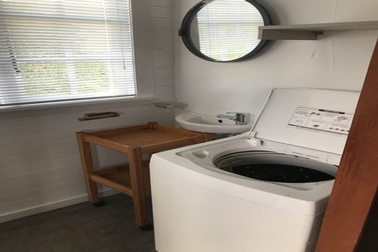 Photo of property in 216 Riccarton Road, Riccarton, Christchurch, 8041