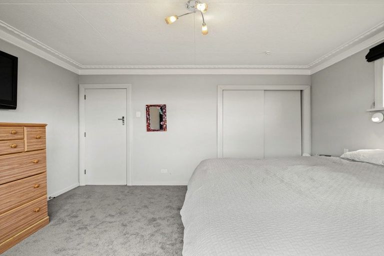 Photo of property in 1 Thomson Street, Green Island, Dunedin, 9018