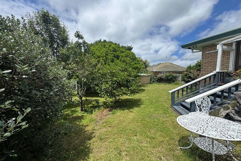 Photo of property in 36 Constable Road, Waiuku, 2123