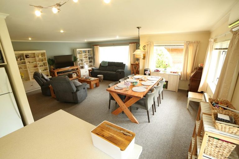 Photo of property in 155 East Belt, Rangiora, 7400