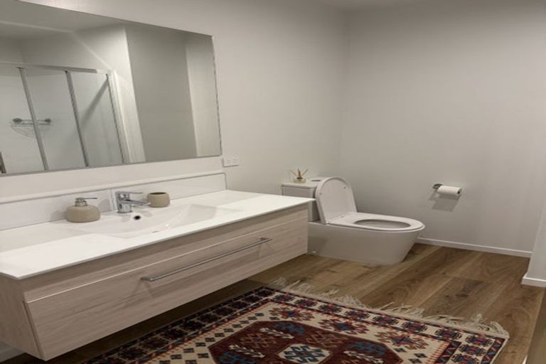 Photo of property in 211/2 Onepu Road, Kilbirnie, Wellington, 6022