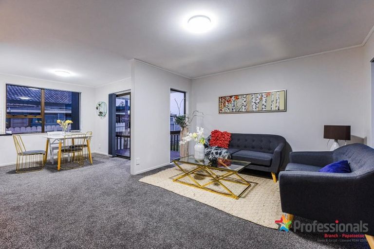 Photo of property in 1/1 Ebenezer Way, Clendon Park, Auckland, 2103