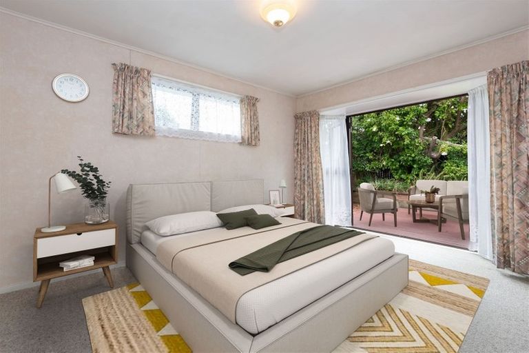 Photo of property in 12 Lewisham Street, Highland Park, Auckland, 2010