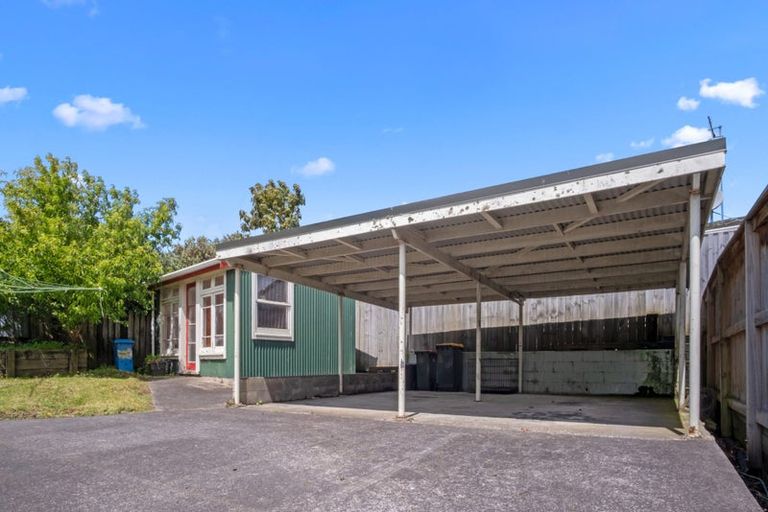 Photo of property in 71b Commercial Road, Helensville, 0800