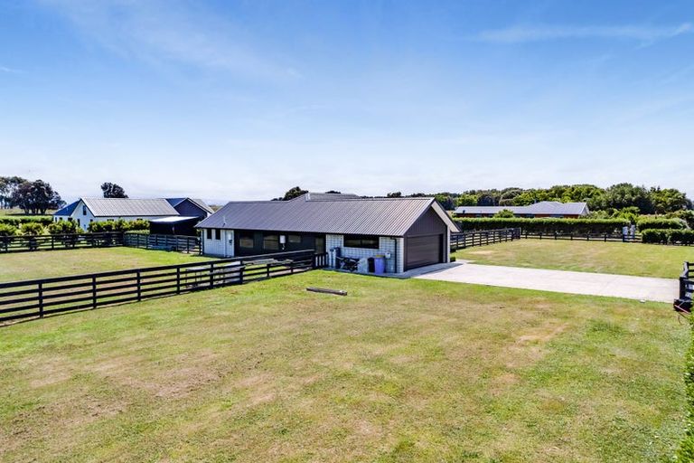 Photo of property in 405 Ketemarae Road, Normanby, Hawera, 4675