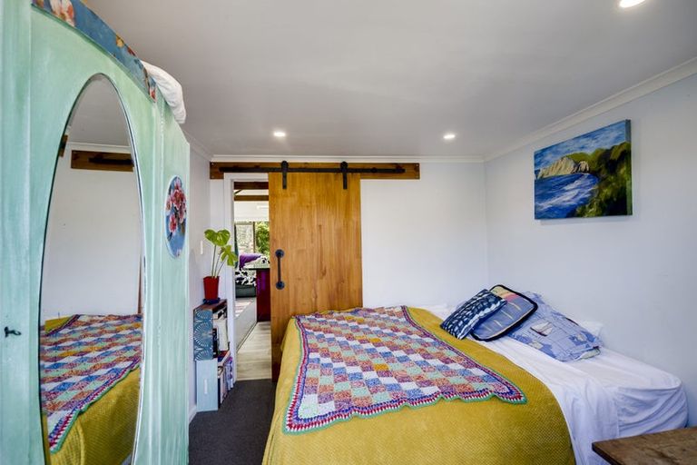 Photo of property in 56 Clarence Cox Crescent, Pirimai, Napier, 4112