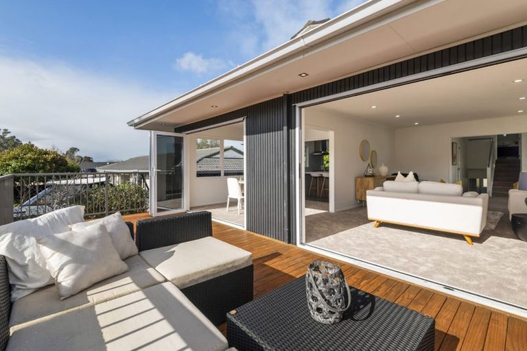 Photo of property in 58 Maxwelton Drive, Mairangi Bay, Auckland, 0630