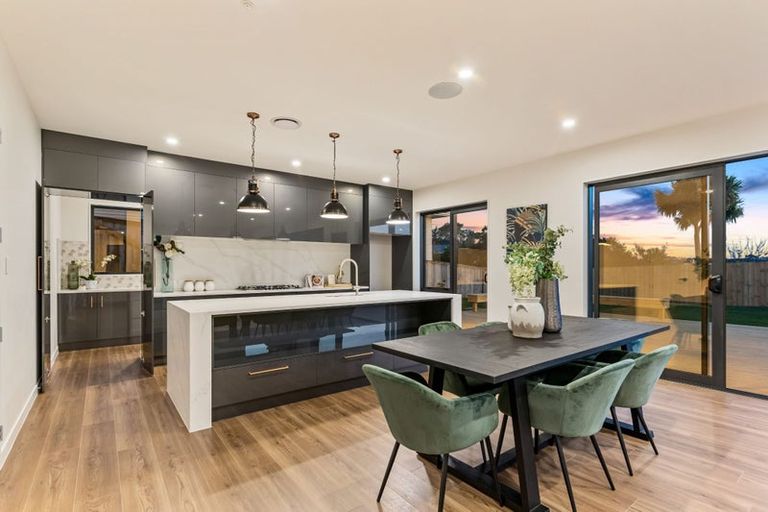 Photo of property in 24 Arthur Street, Riverhead, 0820