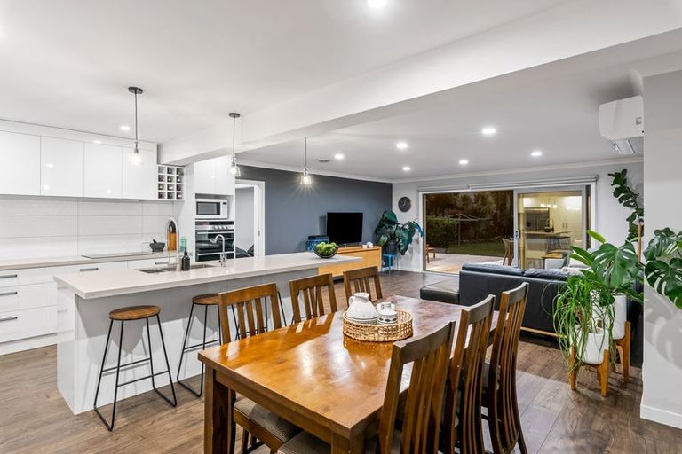 Photo of property in 5 Falla Street, Paraparaumu Beach, Paraparaumu, 5032