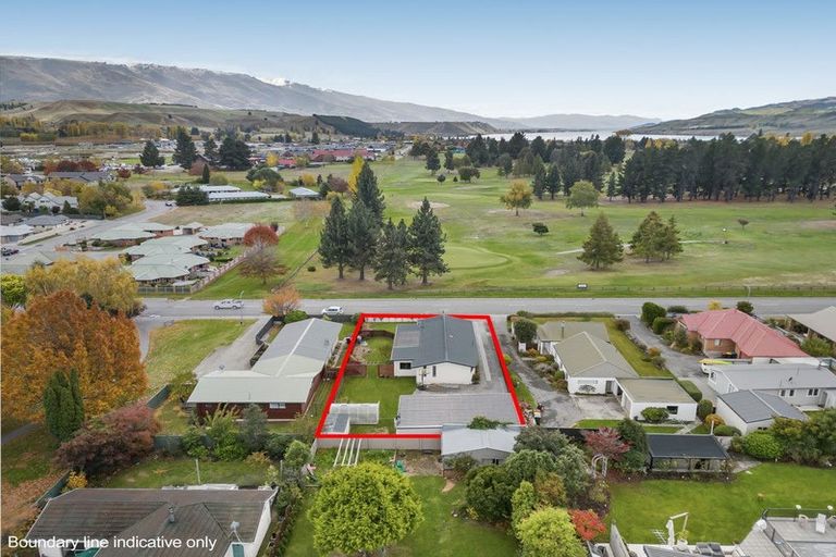 Photo of property in 102 Neplusultra Street, Cromwell, 9310