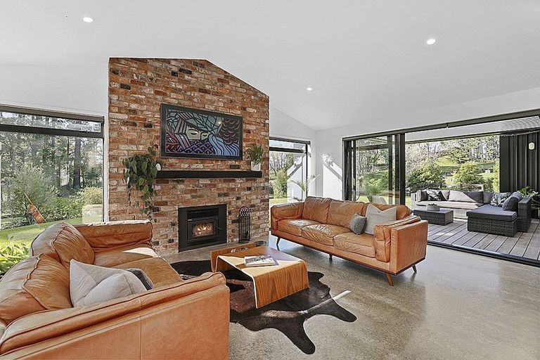 Photo of property in 68 Parrs Road, Hurworth, New Plymouth, 4371