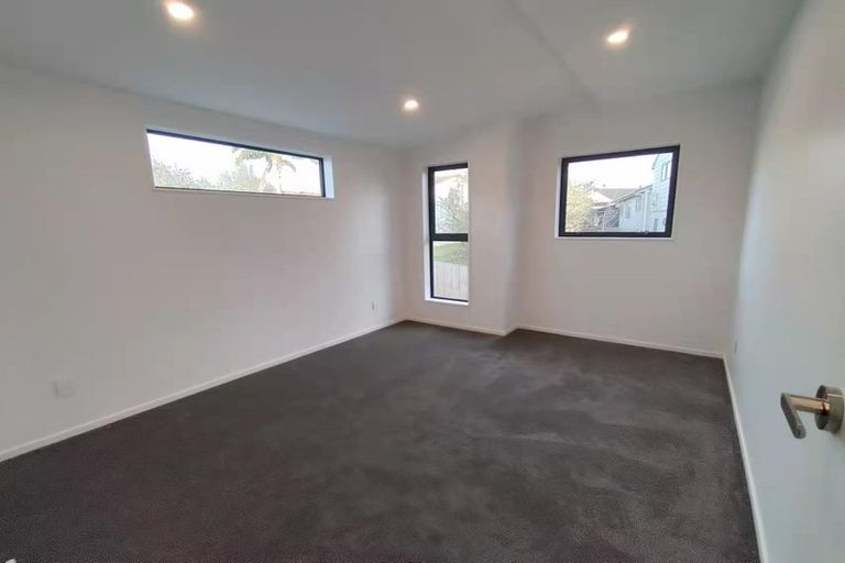 Photo of property in 36d Marendellas Drive, Bucklands Beach, Auckland, 2014