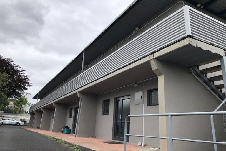 Photo of property in 10/2 Hammond Street, Hamilton Central, Hamilton, 3204