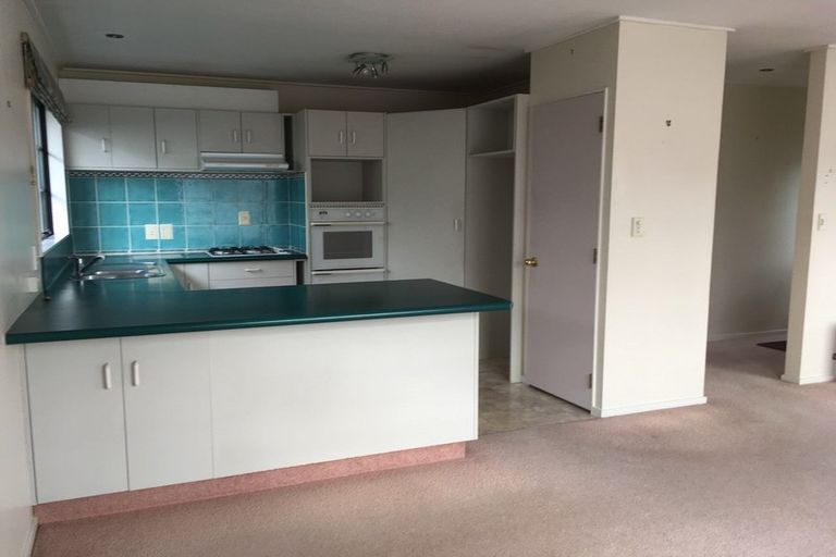 Photo of property in 2/50 Porutu Street, Fairfield, Lower Hutt, 5011