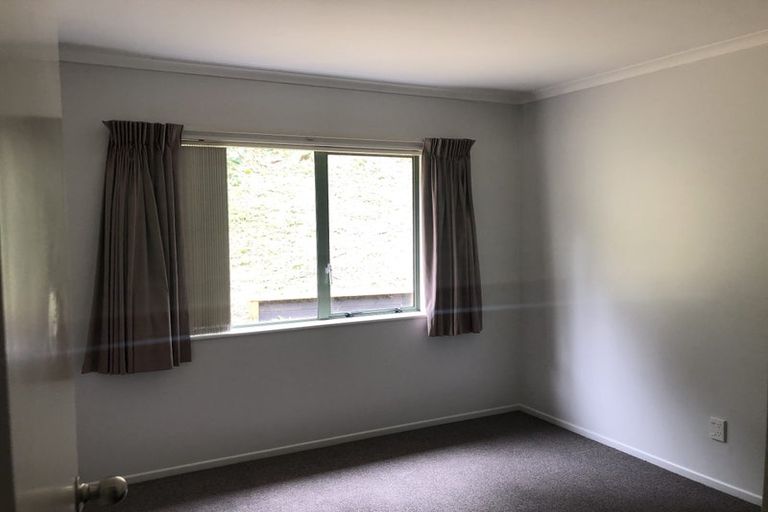 Photo of property in 16 Sams Way, Raumati South, Paraparaumu, 5032