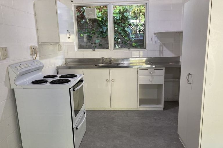 Photo of property in 2/1 Angle Street, Picton, 7220