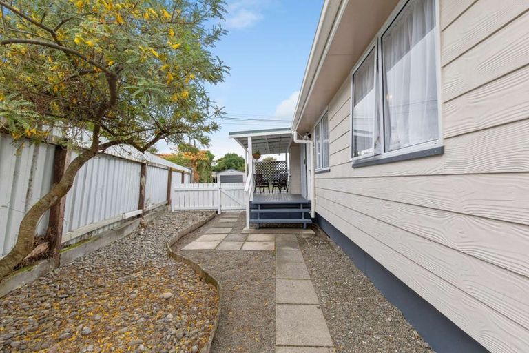 Photo of property in 10 Pirinoa Street, Feilding, 4702