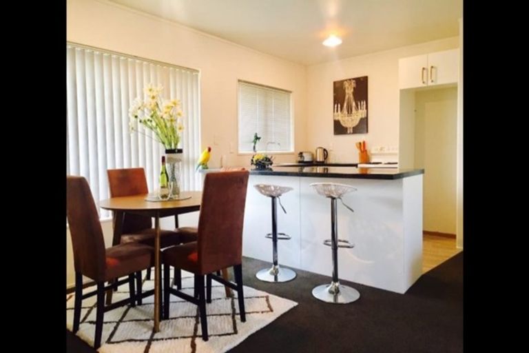 Photo of property in 2/19 Wai Iti Place, Clendon Park, Auckland, 2103