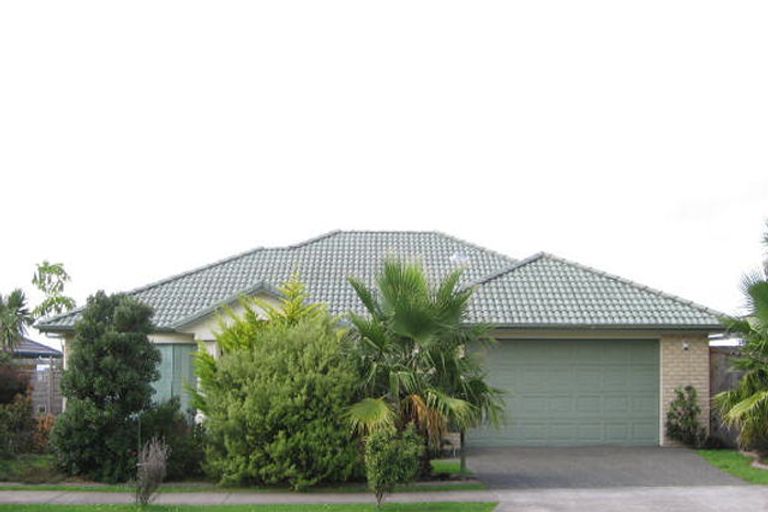 Photo of property in 17 Summerland Drive, Henderson, Auckland, 0612