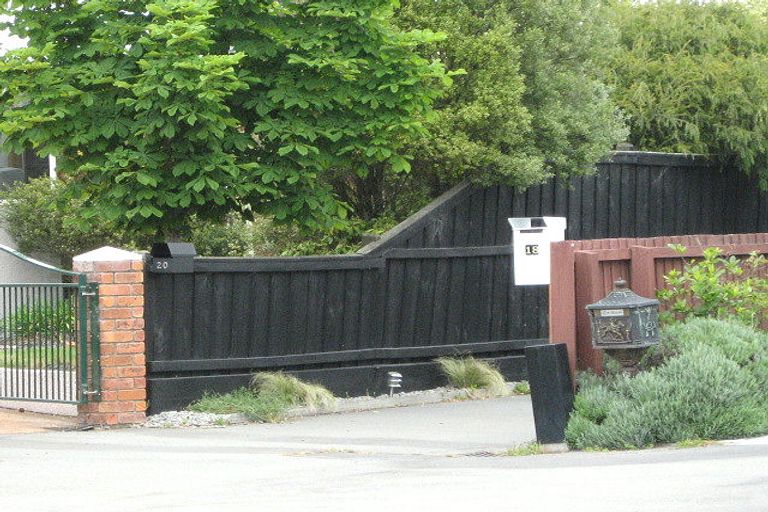 Photo of property in 18 Millcroft Place, Parklands, Christchurch, 8083