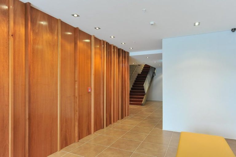 Photo of property in Masina Apartments, 107/80 Riddiford Street, Newtown, Wellington, 6021