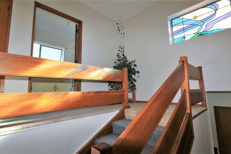 Photo of property in 2 Fairbrother Street, Carterton, 5713