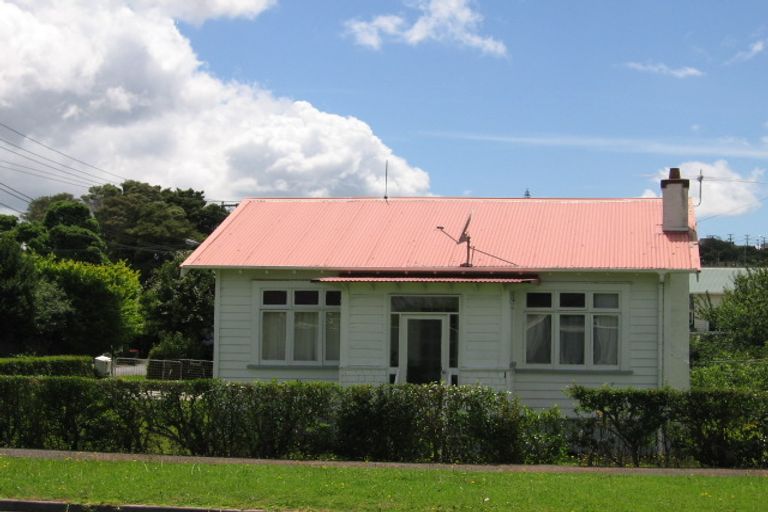 Photo of property in 27 Highbury Street, Avondale, Auckland, 1026