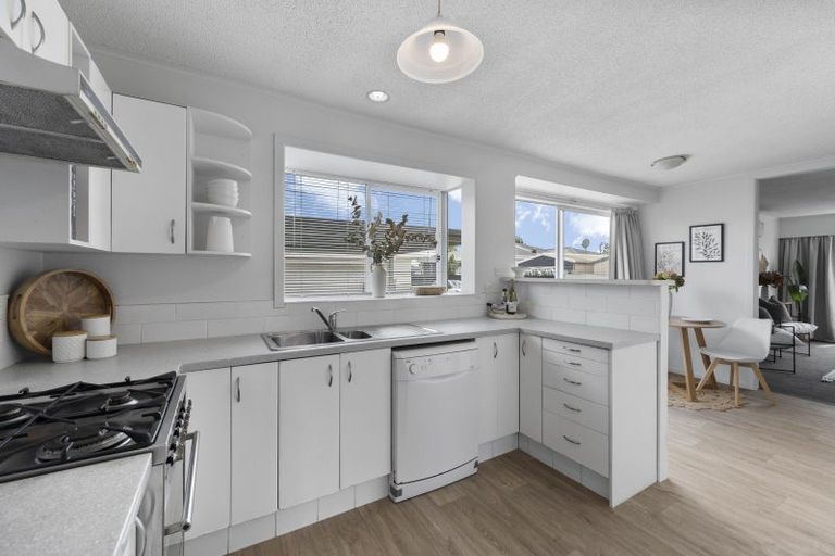 Photo of property in 256a Kennedy Road, Onekawa, Napier, 4110