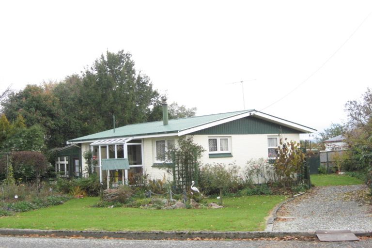 Photo of property in 5 Wood Street, Tapanui, 9522