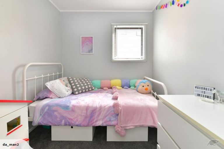 Photo of property in 1/14 Arkles Strand, Arkles Bay, Whangaparaoa, 0932