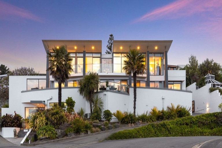 Photo of property in 26 Overdale Drive, Cashmere, Christchurch, 8022