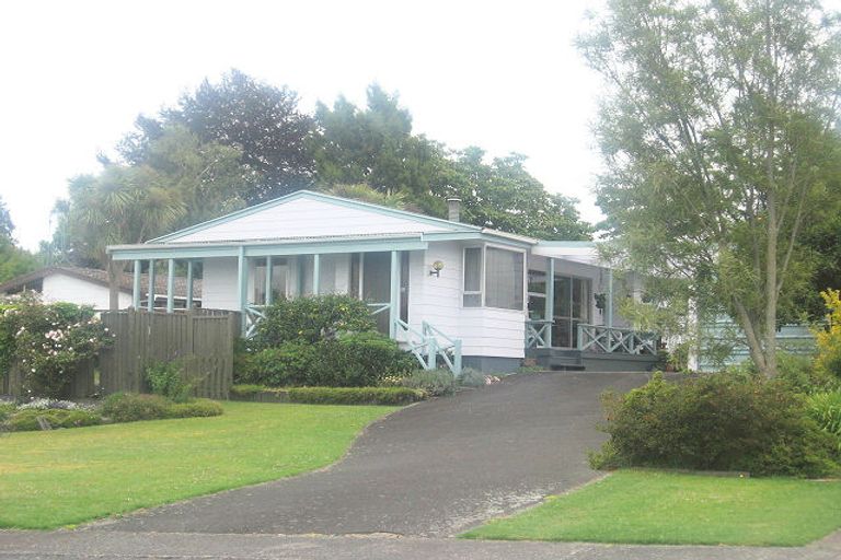Photo of property in 7 Mountbatten Place, Te Puke, 3119