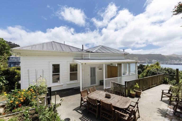 Photo of property in 33 Hay Street, Oriental Bay, Wellington, 6011