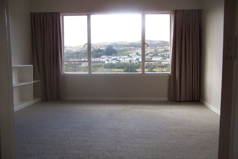 Photo of property in 7 The Drive, Tawa, Wellington, 5028