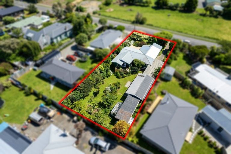 Photo of property in 103 Atkinson Avenue, Otaki Beach, Otaki, 5512